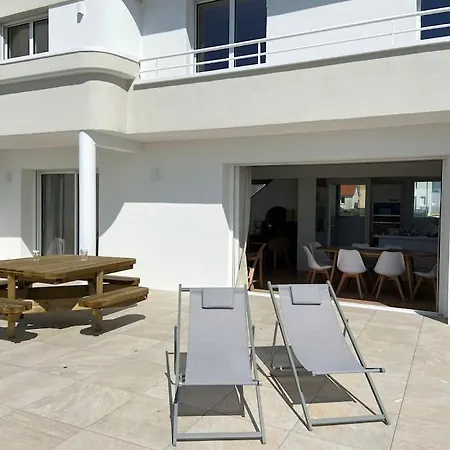 Face Avec Terrasse Villa