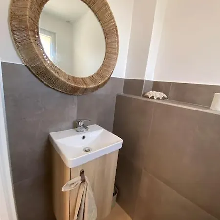 Face Avec Terrasse Villa