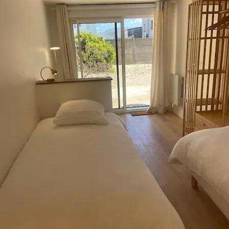 Face Avec Terrasse Villa *