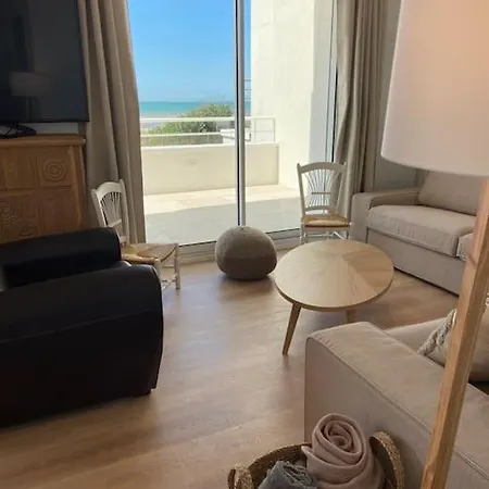 Villa Face Avec Terrasse *